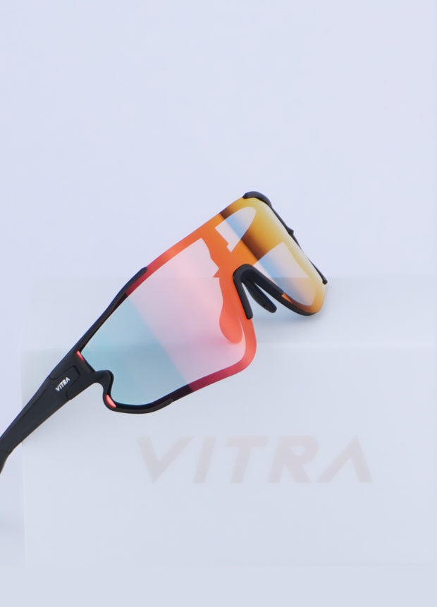 Sporty black photochromic red