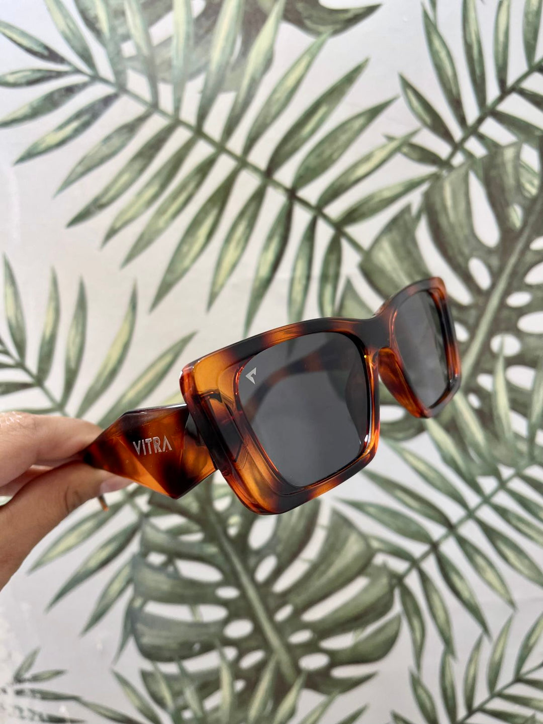 London Tortoise Smoke Polarised – Vitra Chile
