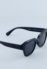 Elite black polarised