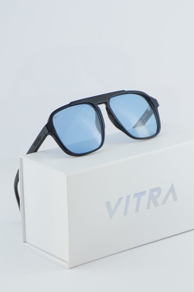 Royal black stark polarised