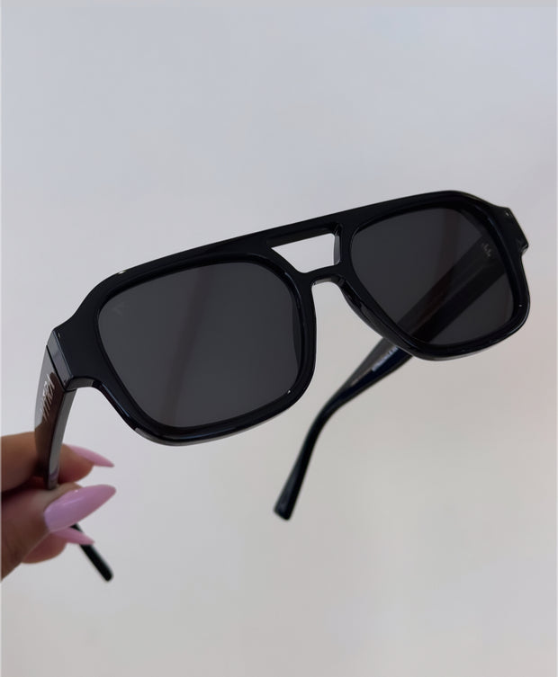 Ivy black polarised