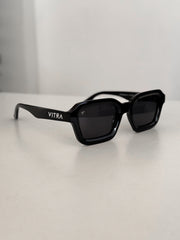 Lotus black polarised
