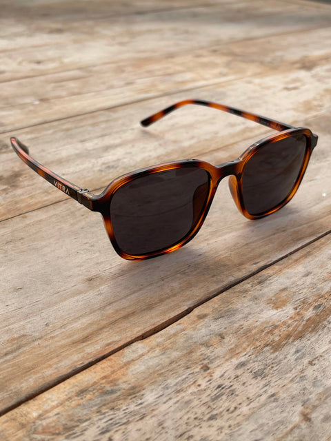 Legacy tortoise smoke polarised