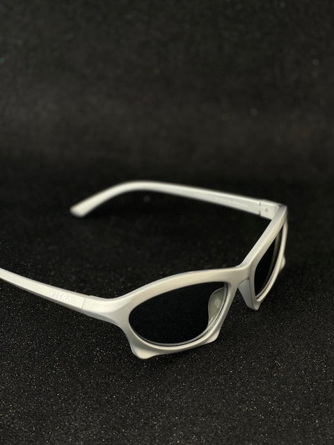 Mercury silver mirror polarised