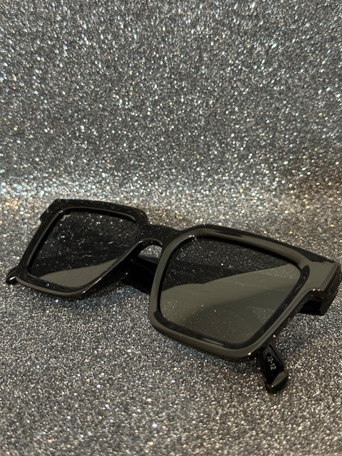 Idol black polarised