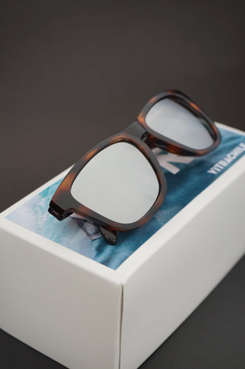 Wayfarer tortoise/ mirror